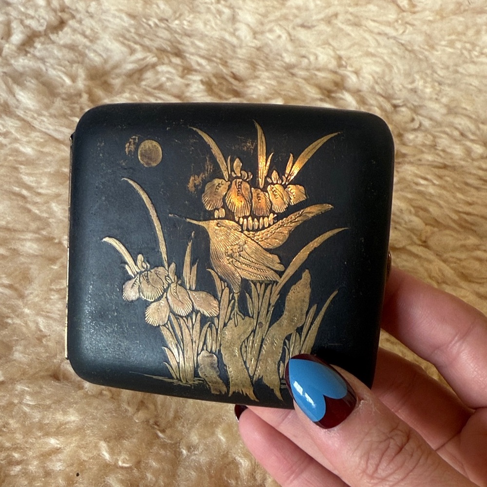 Vintage Japanese maki-e cigarette case
